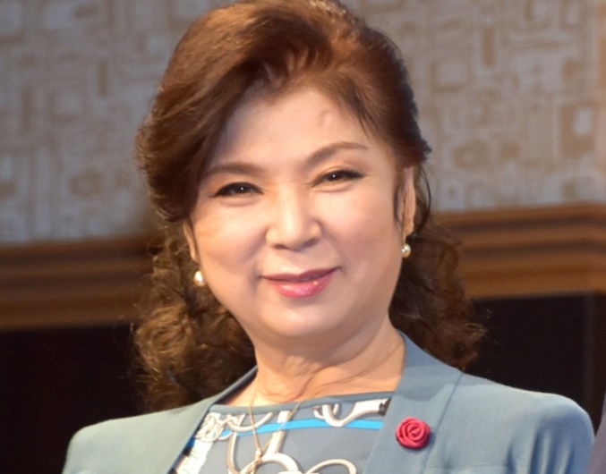 八代亜紀-70代-1